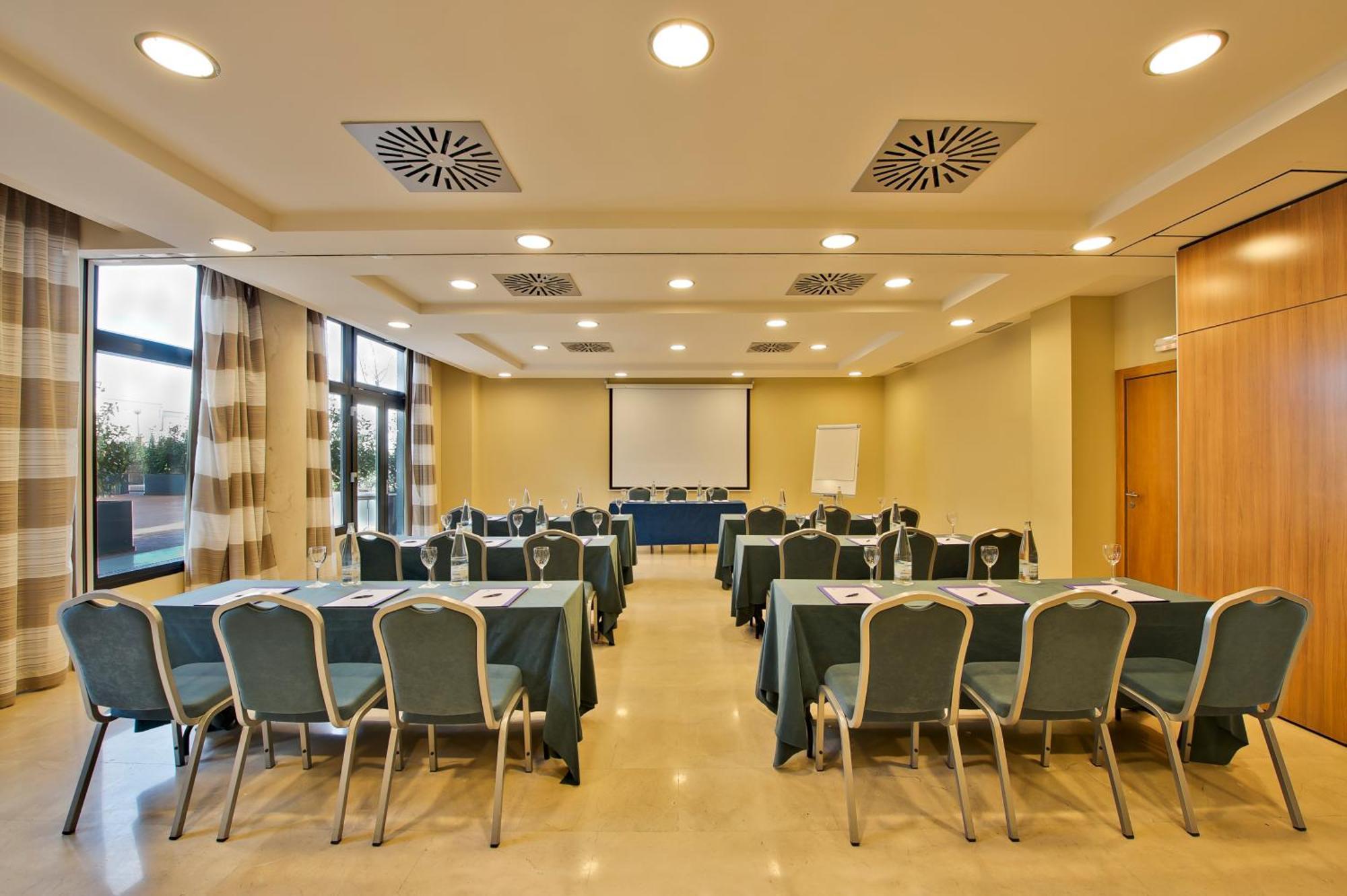 Porcel Avant Torrejon de Ardoz Ngoại thất bức ảnh